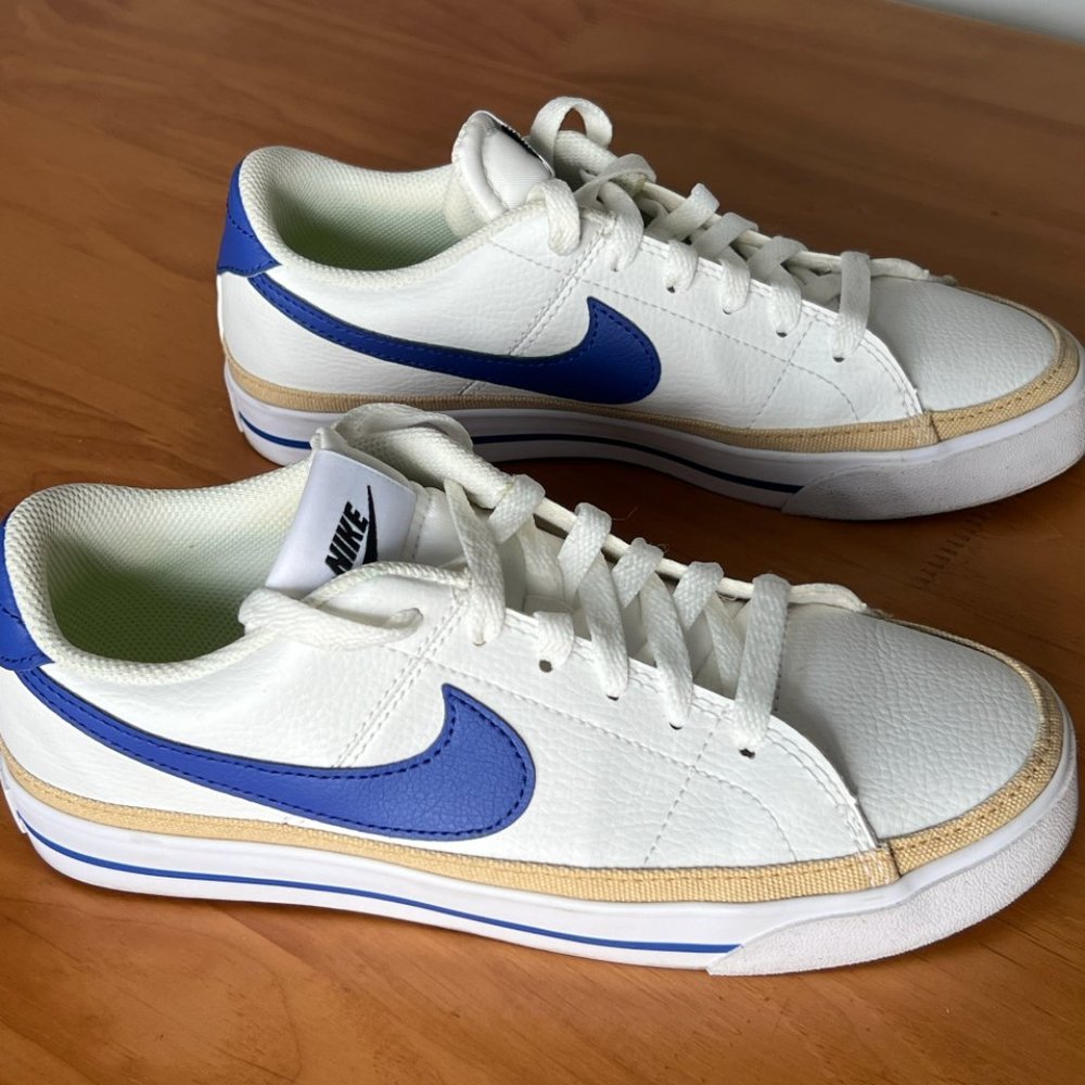 Nike Women's Court Legacy Next Nature  - Summit White Lapis, Size 7.5